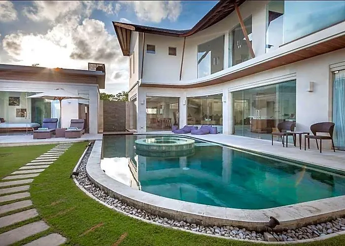 Villa Stunning 2 Bedroom Private Poo Rev20